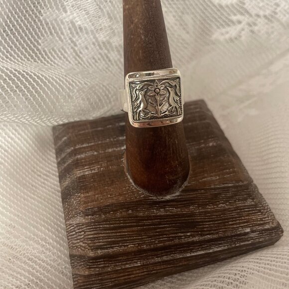 Vintage-Style Silver Signet Ring, Floral Engraving 6.5 - Picture 2 of 2